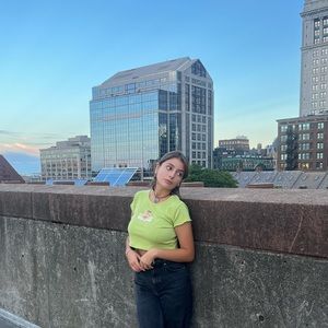 Meet your Posher, Michaela